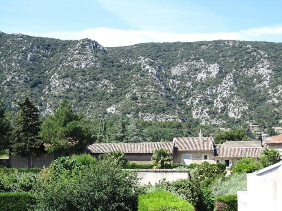 Le Maset Des Aires Avec Vue Sur Le Luberon Et Son Jacuzzi Exterieur Disponible De Juin A Mi-Septembre Maubec  Екстериор снимка