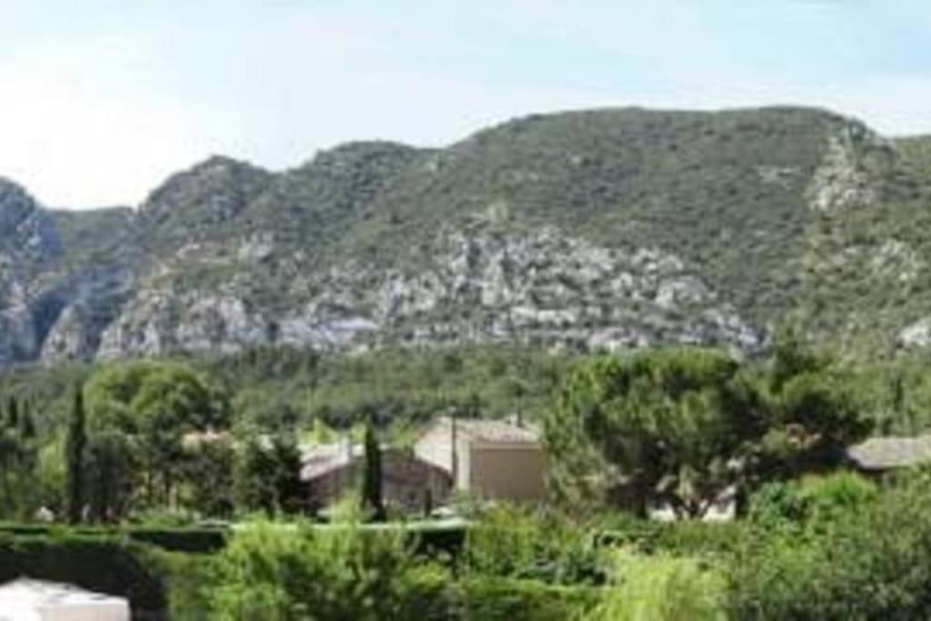 Le Maset Des Aires Avec Vue Sur Le Luberon Et Son Jacuzzi Exterieur Disponible De Juin A Mi-Septembre Maubec  Екстериор снимка
